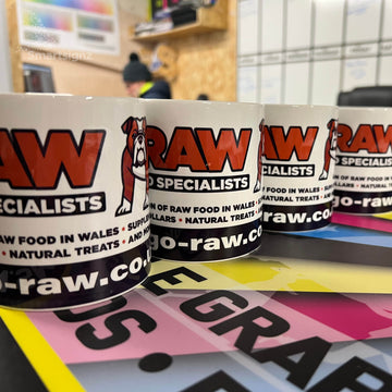 MUGS