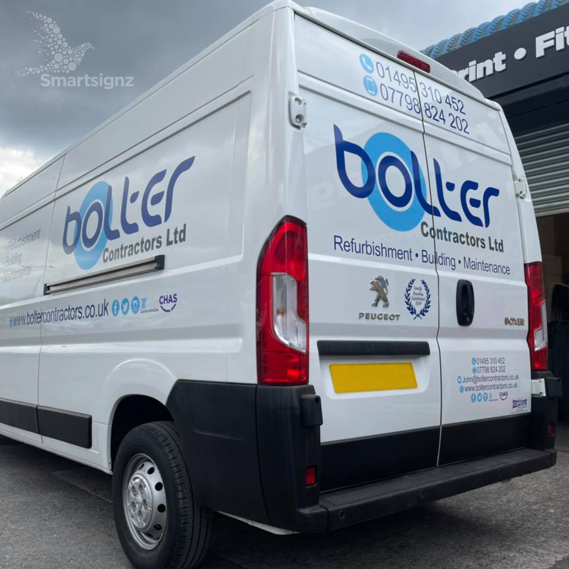 VEHICLE GRAPHICS